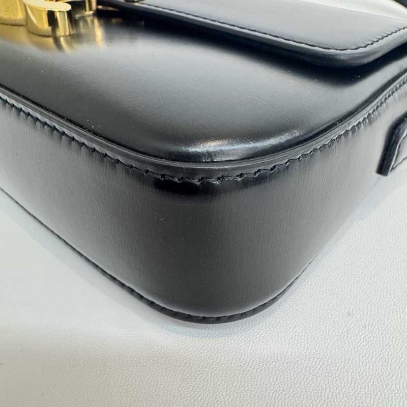 Celine TRIOMPHE 凱旋門 亮澤牛皮革 黑色金扣 肩背包 斜背包-9