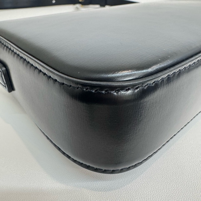 Celine TRIOMPHE 凱旋門 亮澤牛皮革 黑色金扣 肩背包 斜背包-11