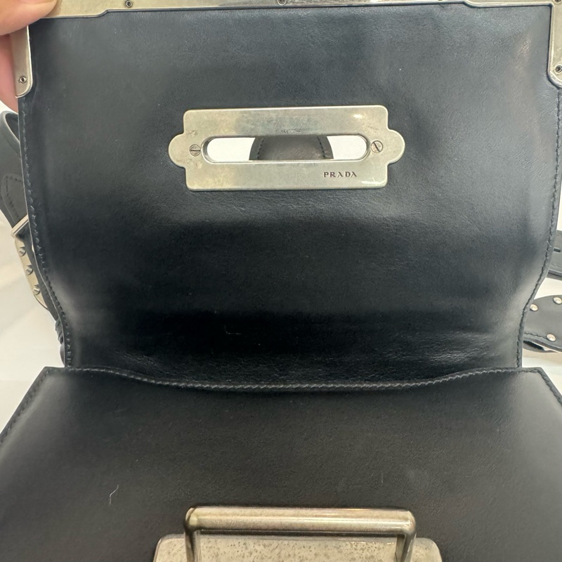 Prada Cahier 黑色牛皮斜背包肩背包-6