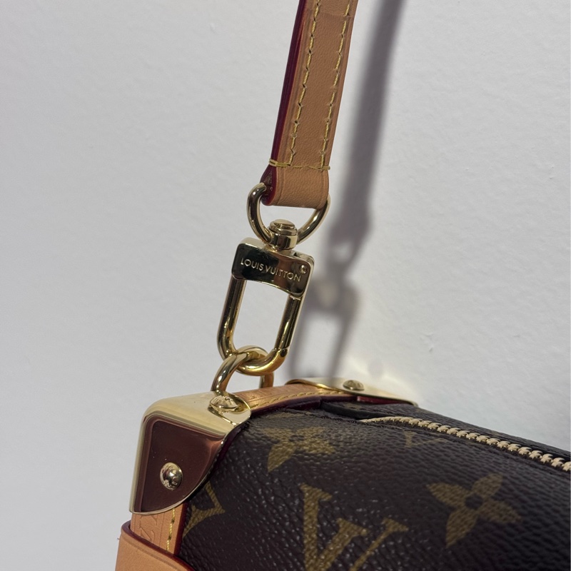 Side trunk leather handbag-4