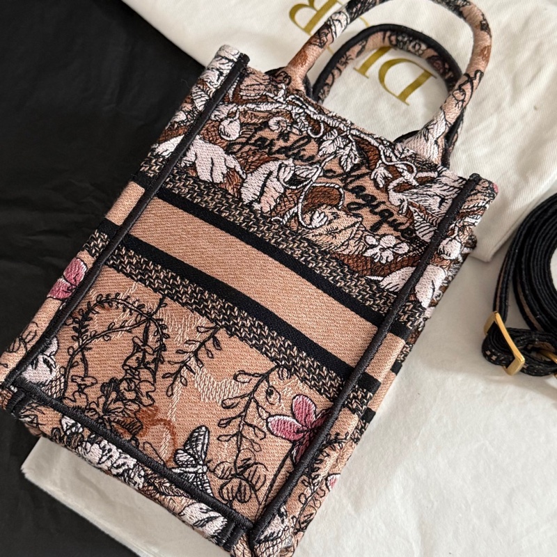 Dior mini book tote 豎版 花朵刺繡包 手提包 胭脂粉 限量版-2