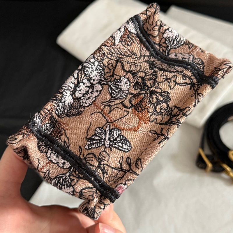 Dior mini book tote 豎版 花朵刺繡包 手提包 胭脂粉 限量版-4