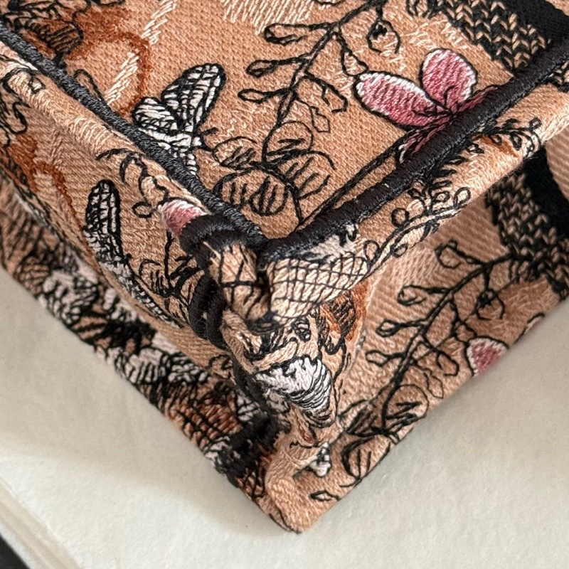 Dior mini book tote 豎版 花朵刺繡包 手提包 胭脂粉 限量版-10