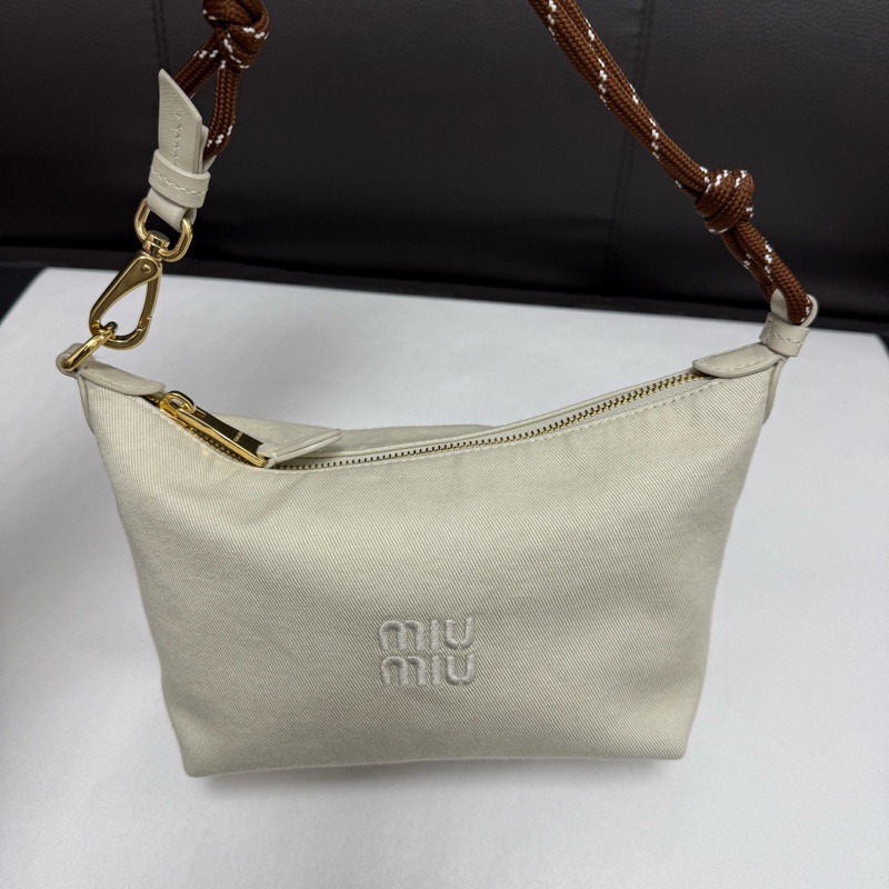 Miumiu 飯盒包 新款 手提帆布包-5