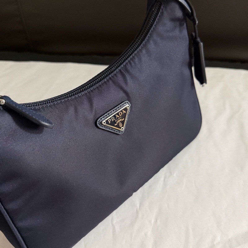 Prada hobo 腋下包 2000 深藍-4
