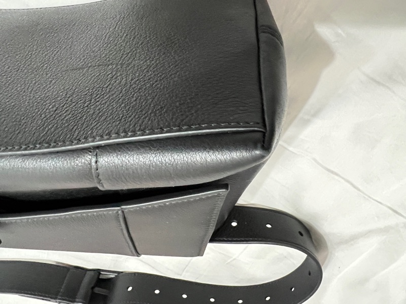 BALENCIAGA DOWNTOWN-8