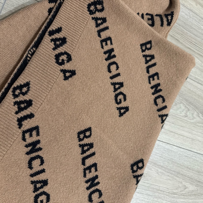 Balenciaga 巴黎世家 米色 毛衣 S-4