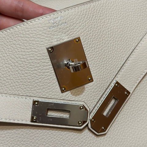 全新HERMES 愛馬仕 奶昔白K刻郵差包 中性款 KELLY MESSENGER PM TOGO皮