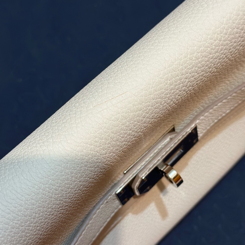 全新HERMES 愛馬仕 奶昔白K刻郵差包 中性款 KELLY MESSENGER PM TOGO皮-17