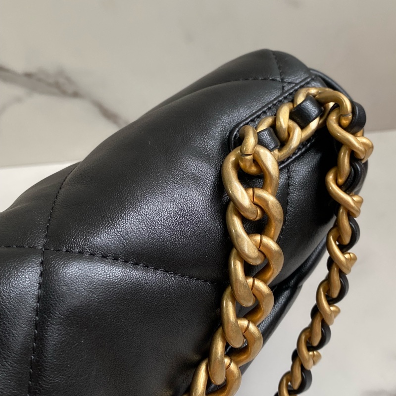CHANEL 19bag 黑金小號 晶片款 全新品-5
