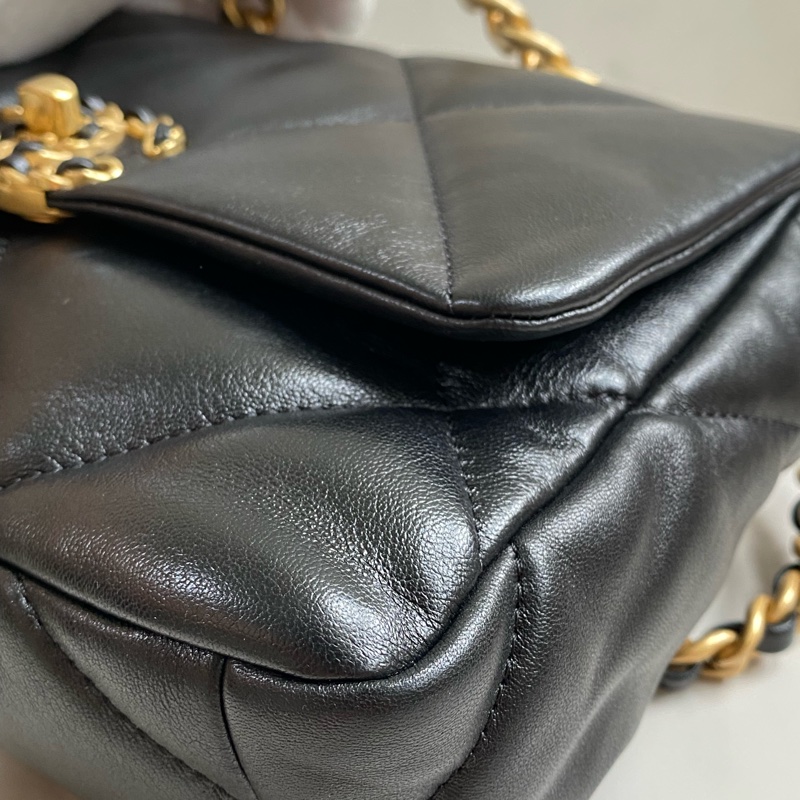 CHANEL 19bag 黑金小號 晶片款 全新品-11