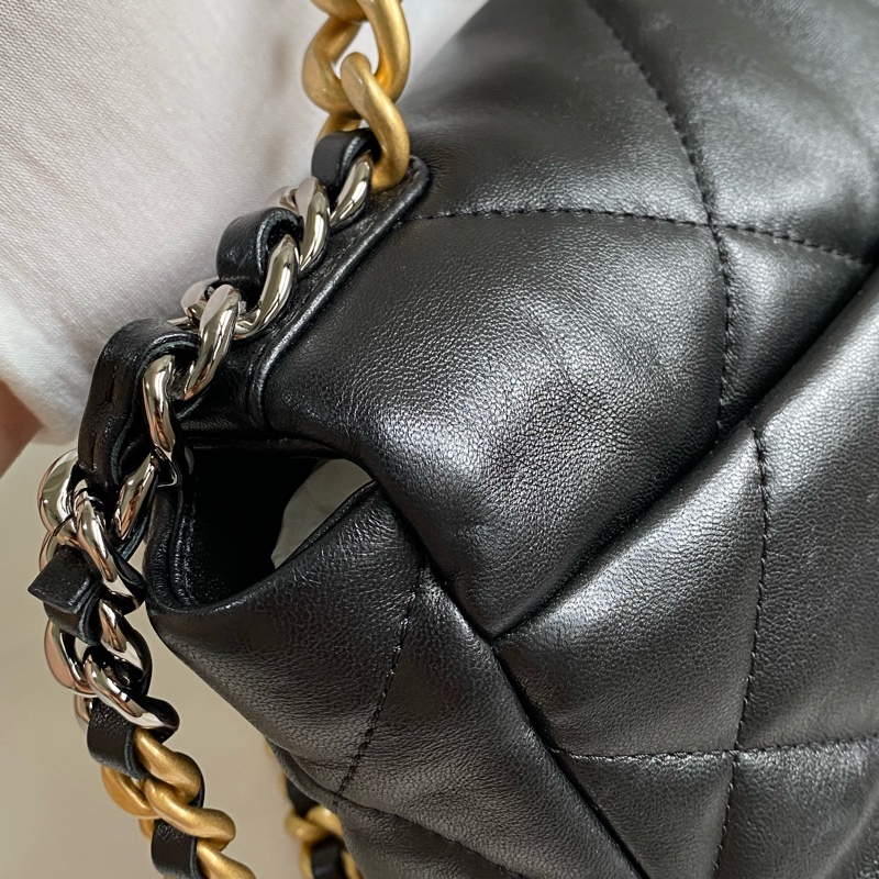CHANEL 19bag 黑金小號 晶片款 全新品-13