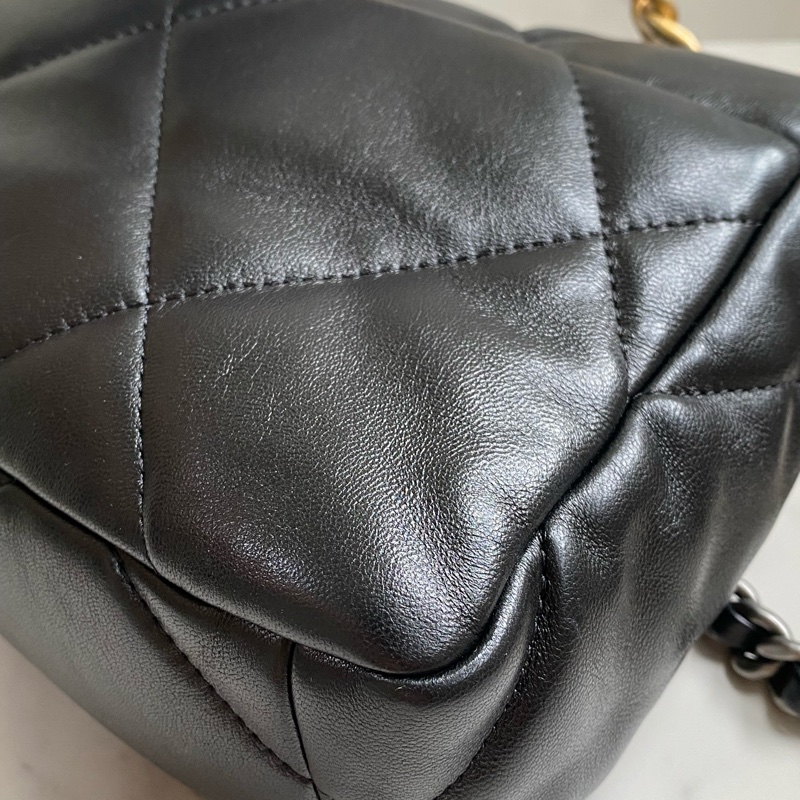 CHANEL 19bag 黑金小號 晶片款 全新品-15