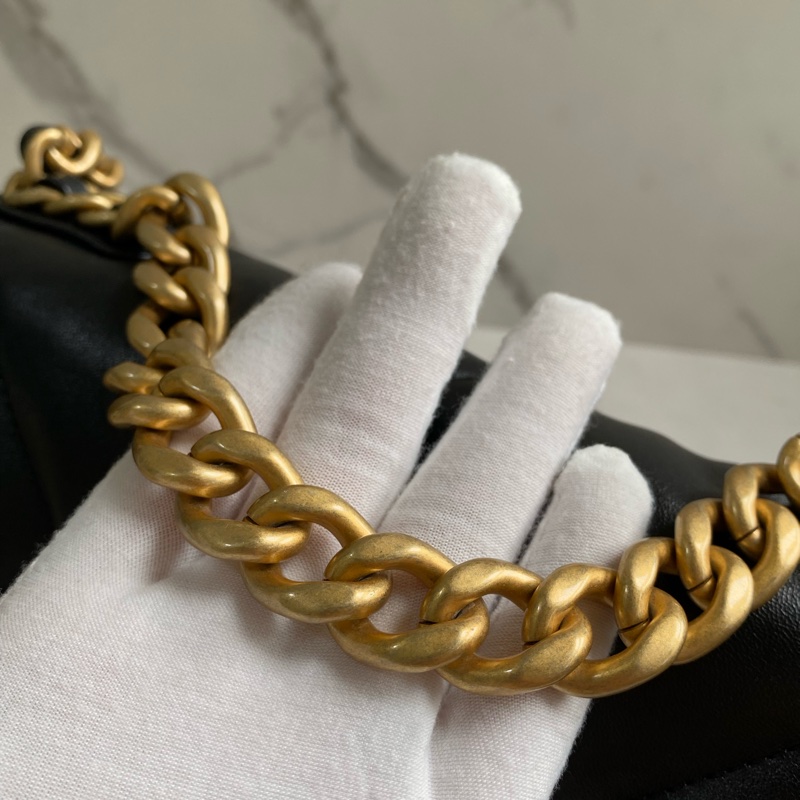 CHANEL 19bag 黑金小號 晶片款 全新品-34