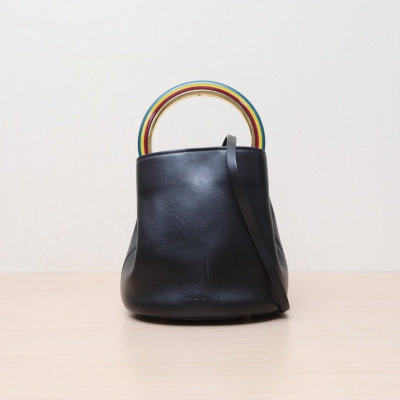 MARNI 金屬手柄水桶包黑色牛皮肩背包-0