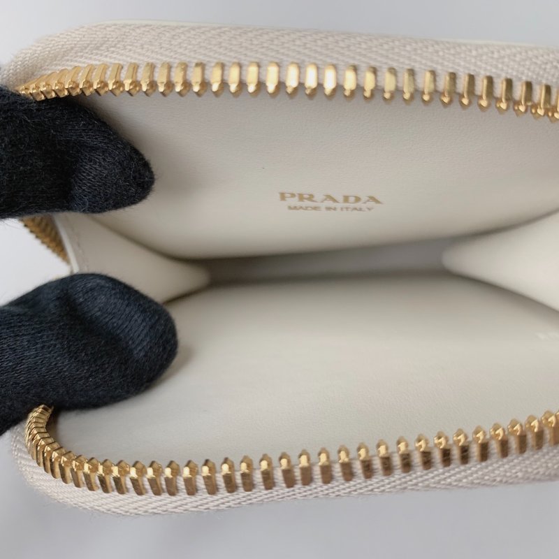 PRADA Saffiano皮革手機包-5