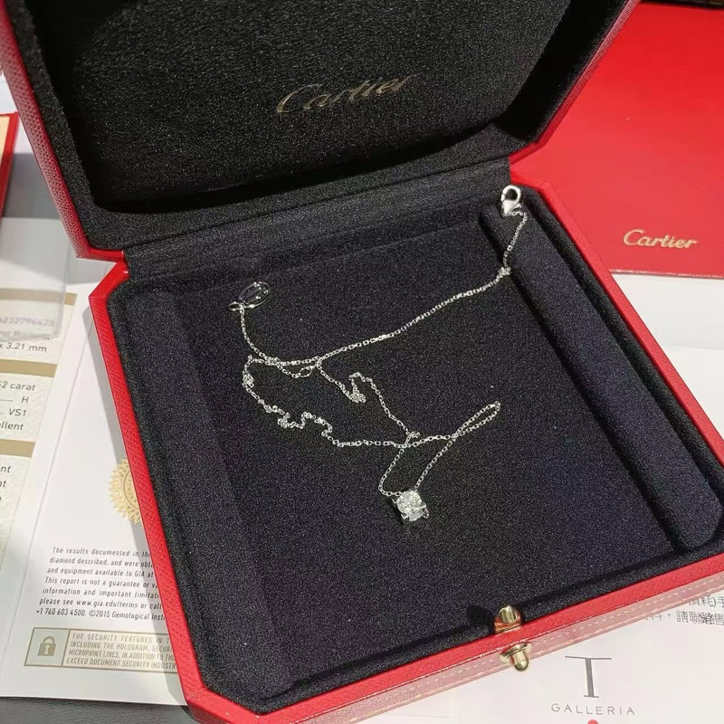 Cartier卡地亞牛頭石鑽石項鍊 50 份白金項鍊,主鑽 0.52ct,顏色 H,淨度 vs1-1