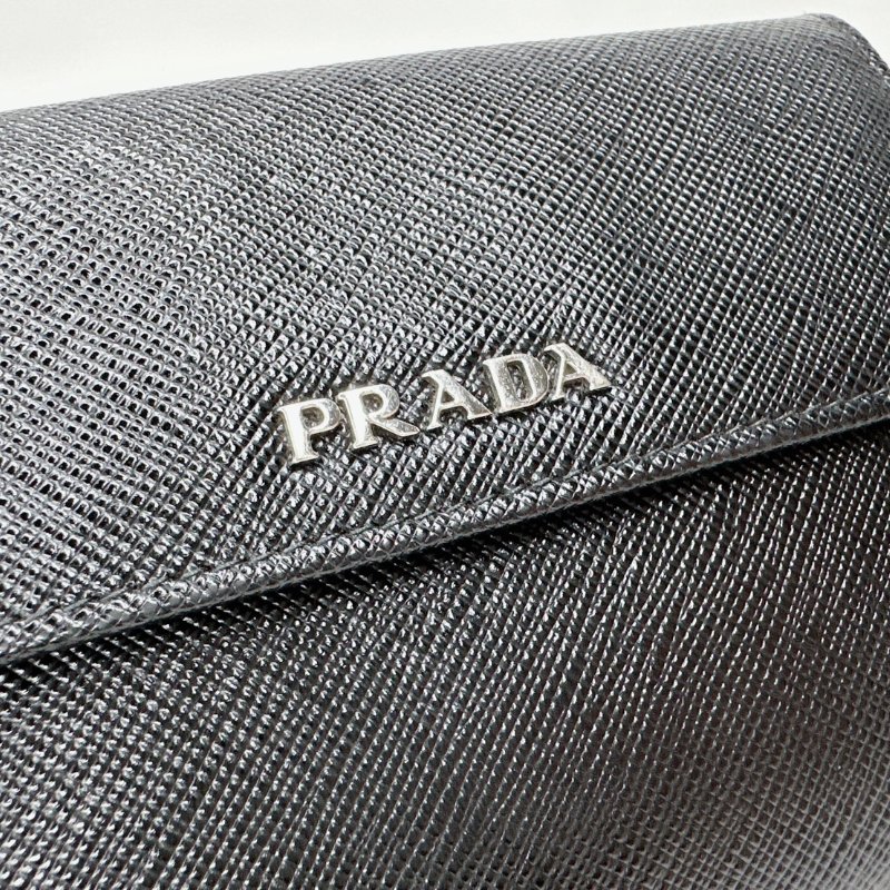 PRADA Saffiano皮革短夾-8