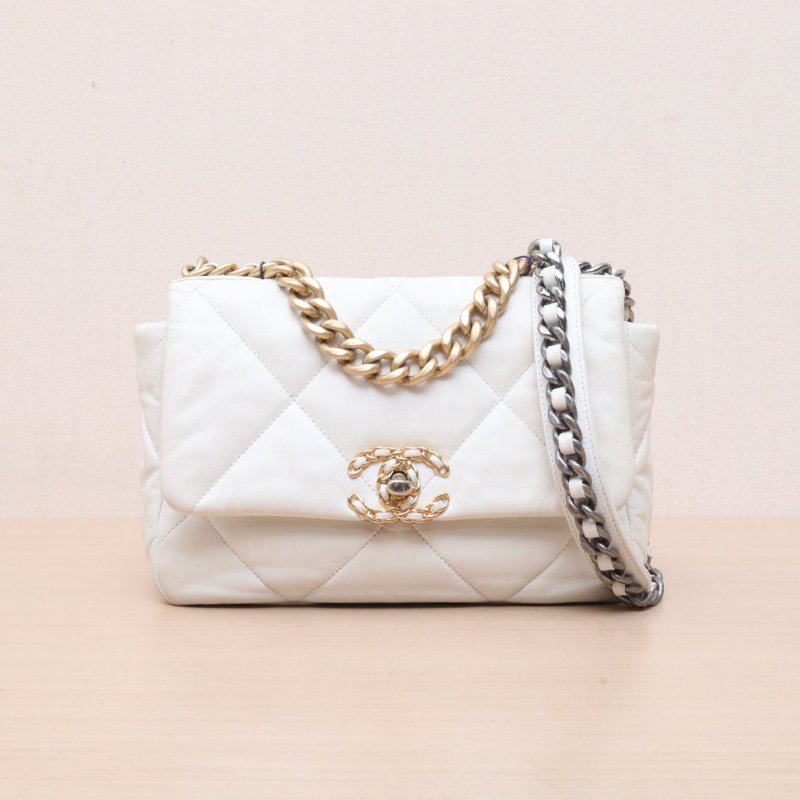 CHANEL 19BAG口蓋包小號26白色羊皮28開金銀扣肩背包-1