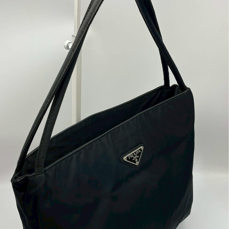 Prada尼龍肩背包-14