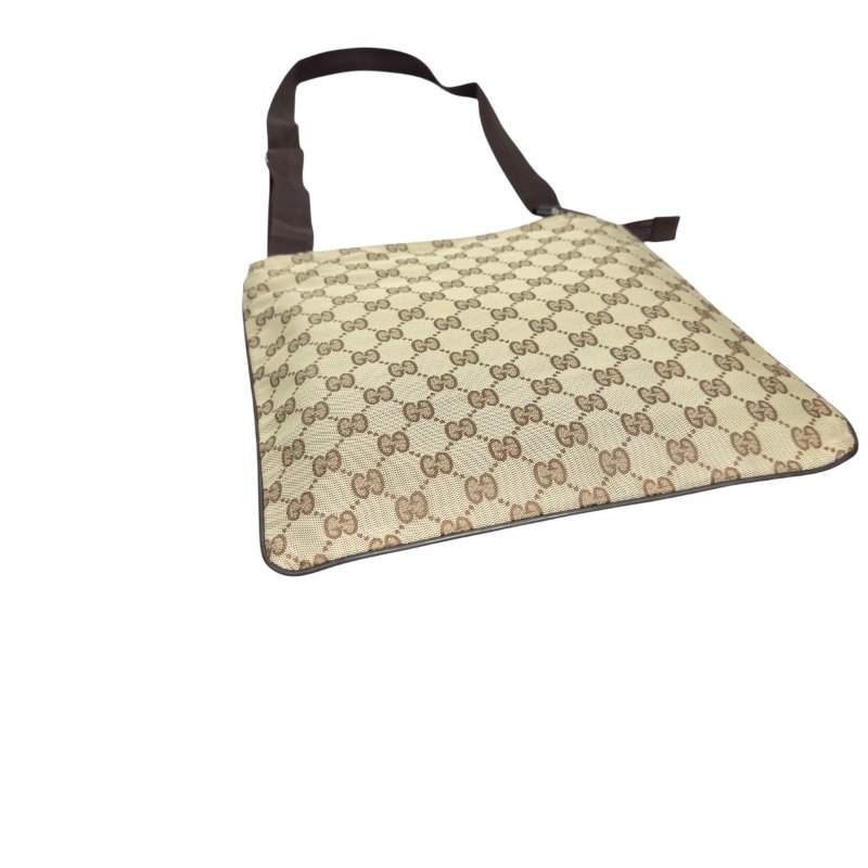 GUCCI GG 斜背包-11