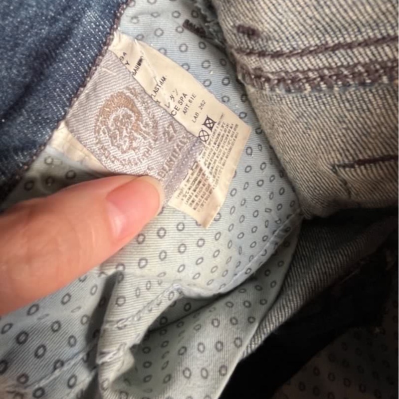 📍 Diesel 水洗牛仔褲 | Diesel Washed Denim Jeans (W27) ✨ 經典歐美休閒風格・立體剪裁修飾身形-5