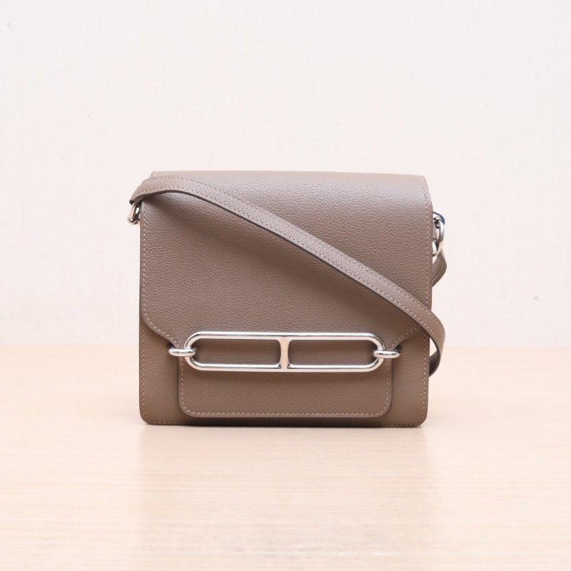 HERMES Roulis豬鼻子19D0威瑪犬米色EC皮Y刻銀扣肩背包-1