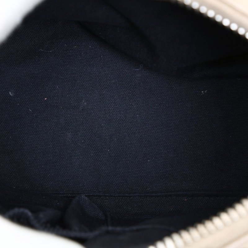 GIVENCHY ANTIGONA鑽石包Mini22奶茶色牛皮肩背包-3