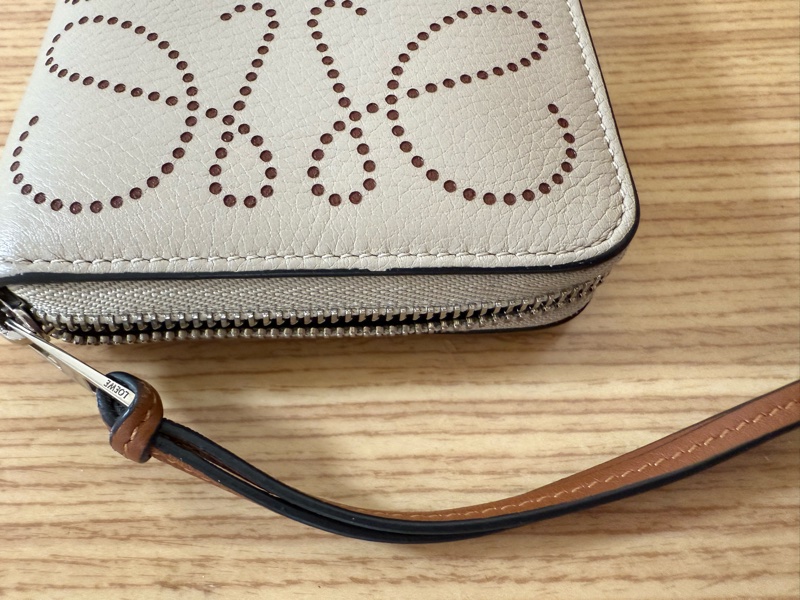 LOEWE Anagram 拉鍊長夾-10