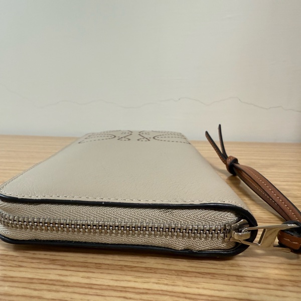 LOEWE Anagram 拉鍊長夾-13