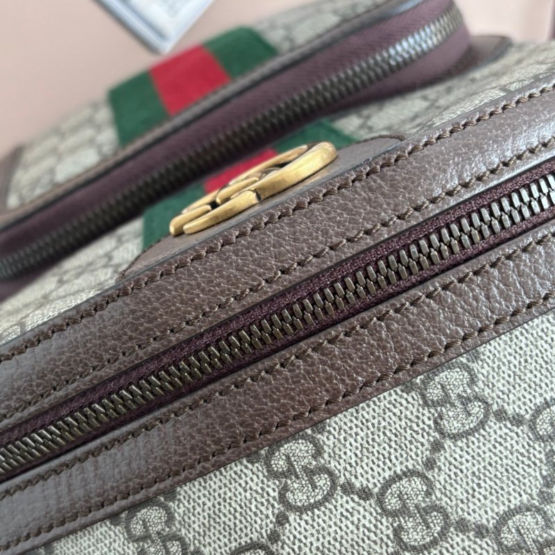 ::GUCCI:: Ophidia GG 金屬LOGO經典綠紅綠織帶滿版印花後背包-19