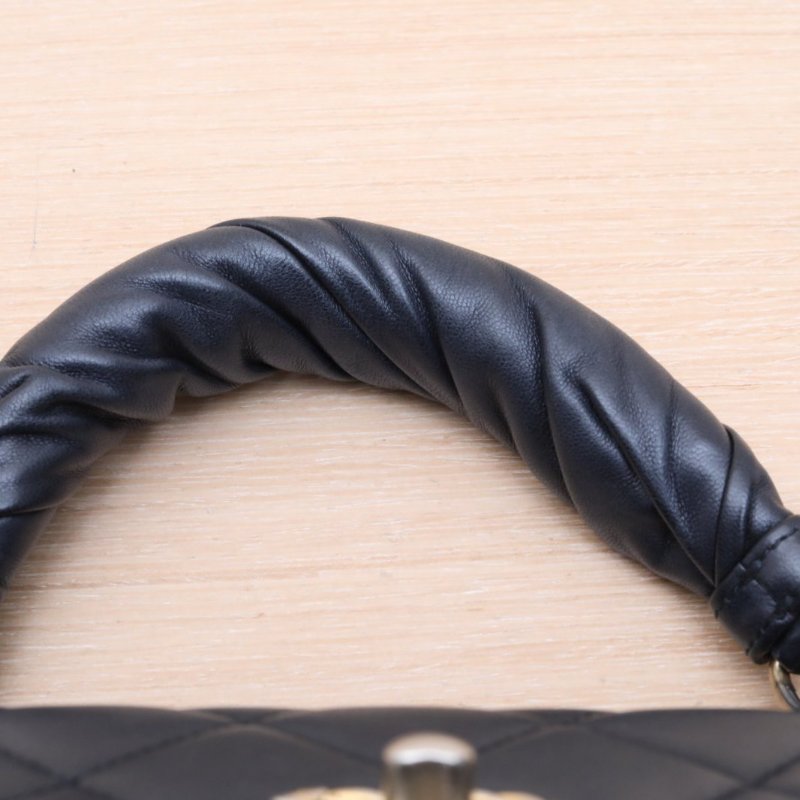 CHANEL 黑色羊皮30開金扣handle褶皺手柄口蓋包肩背包-2