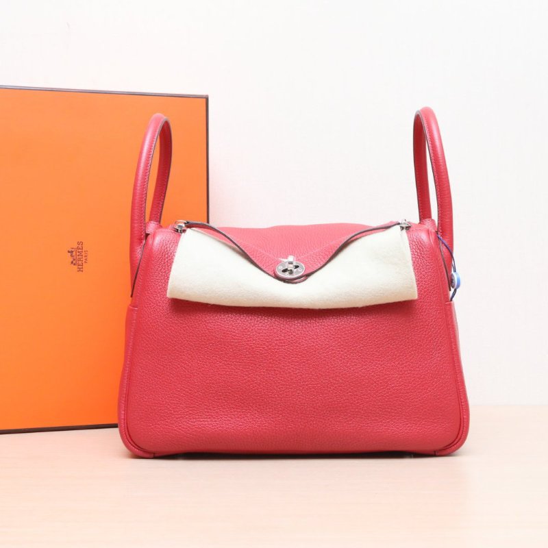 HERMES Lindy3054中國紅TC皮X刻銀扣肩背包-0