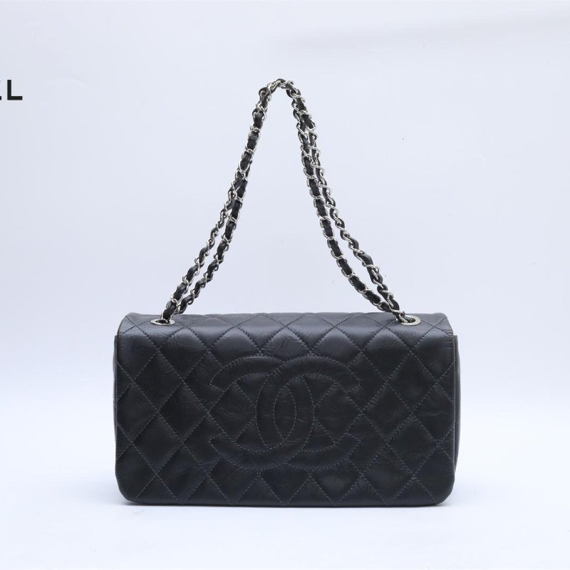 CHANEL 黑色牛皮14開銀扣大雙C翻蓋BOX肩背包-1