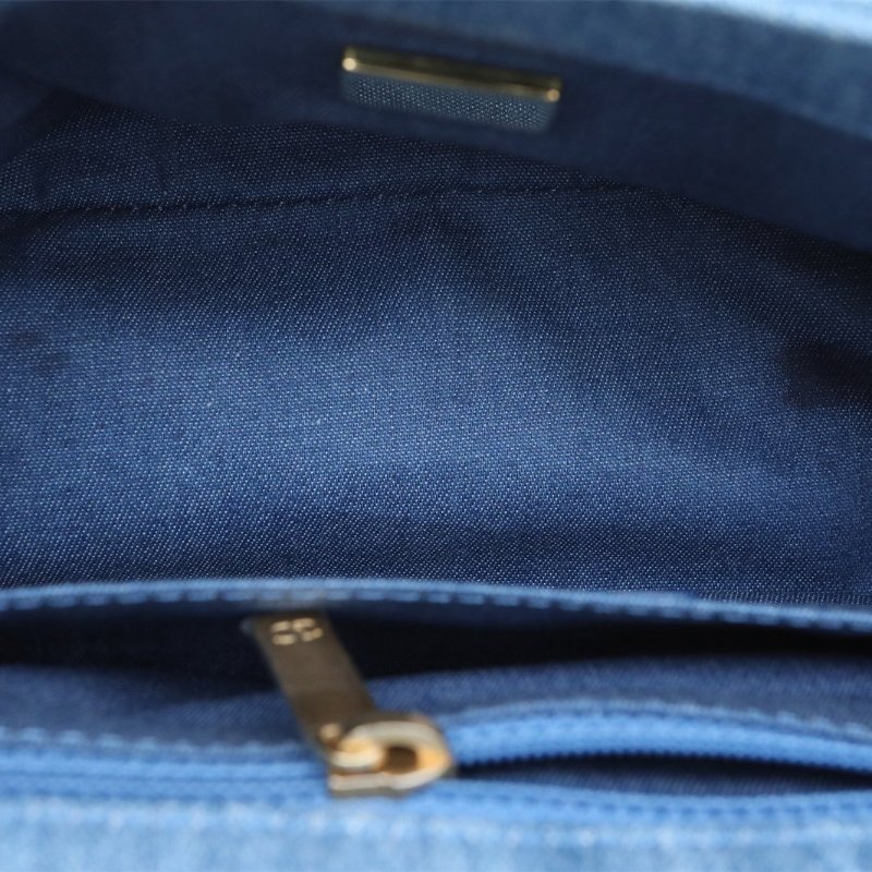 CHANEL 22CCF口蓋包方胖子17牛仔藍牛仔晶片開金扣金球調節扣肩帶肩背包-2