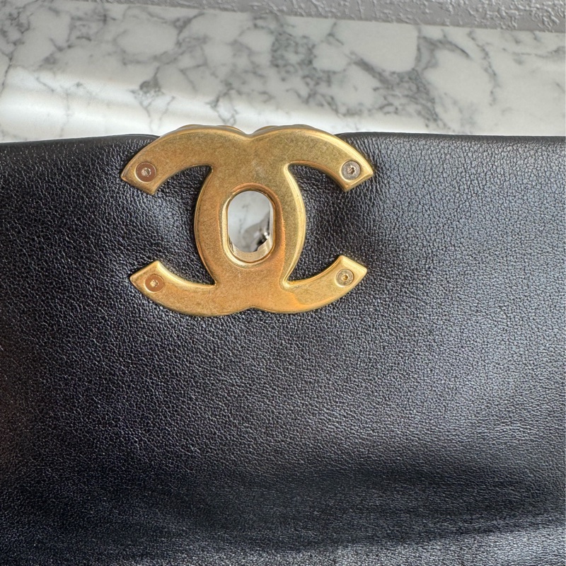 Chanel黑色菱格19金釦26-20