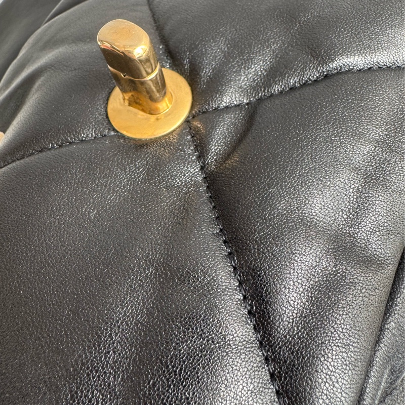 Chanel黑色菱格19金釦26-24