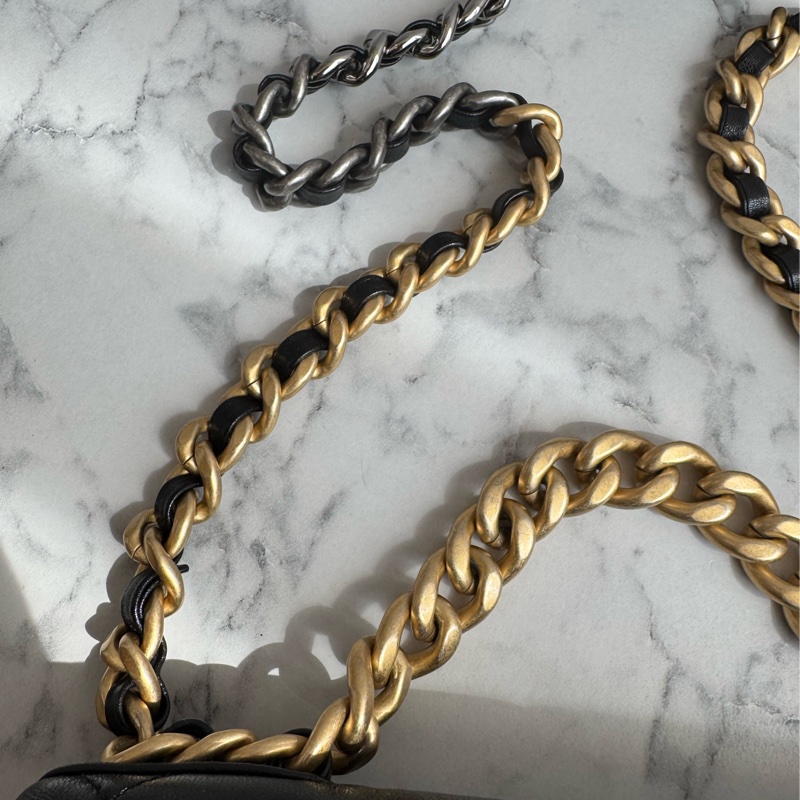 Chanel黑色菱格19金釦26-42