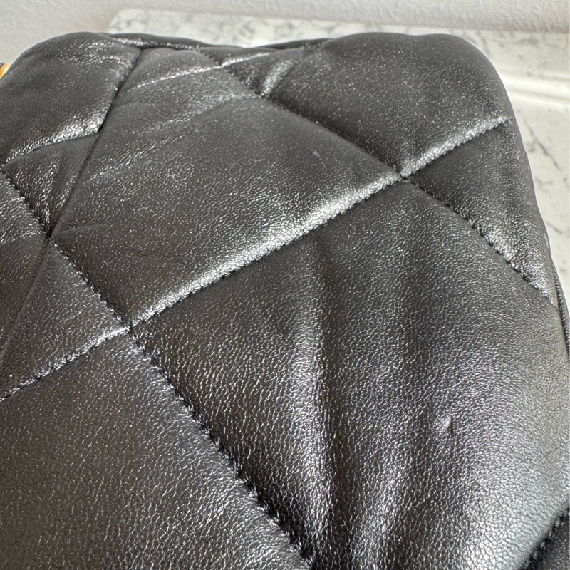 Chanel黑色菱格19金釦26-48