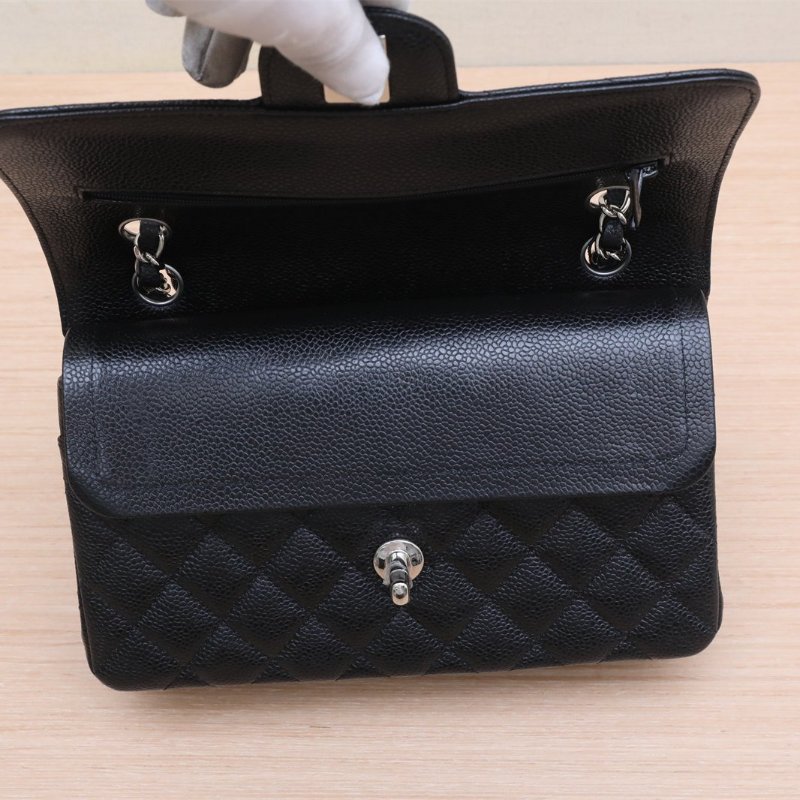 CHANEL CF口蓋包小號23黑色荔枝牛皮晶片開銀扣菱格紋肩背包-2