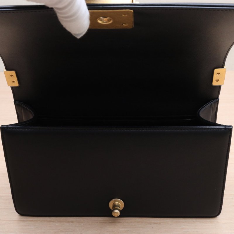 CHANEL Leboy中號25黑色牛皮晶片開金扣菱格紋肩背包-3