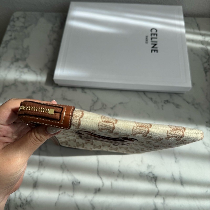 Celine白/咖老花手拿包-4