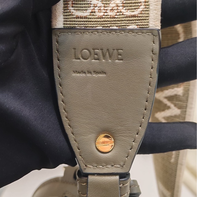 Loewe mini gate green-18