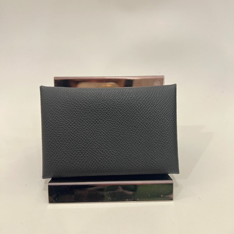 HERMES U刻黑色Calvi 零錢包-1