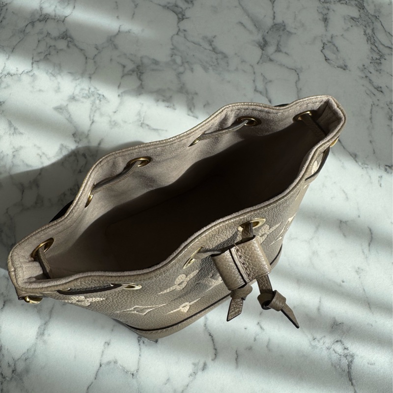 LV斑鳩灰/米nano水桶-19