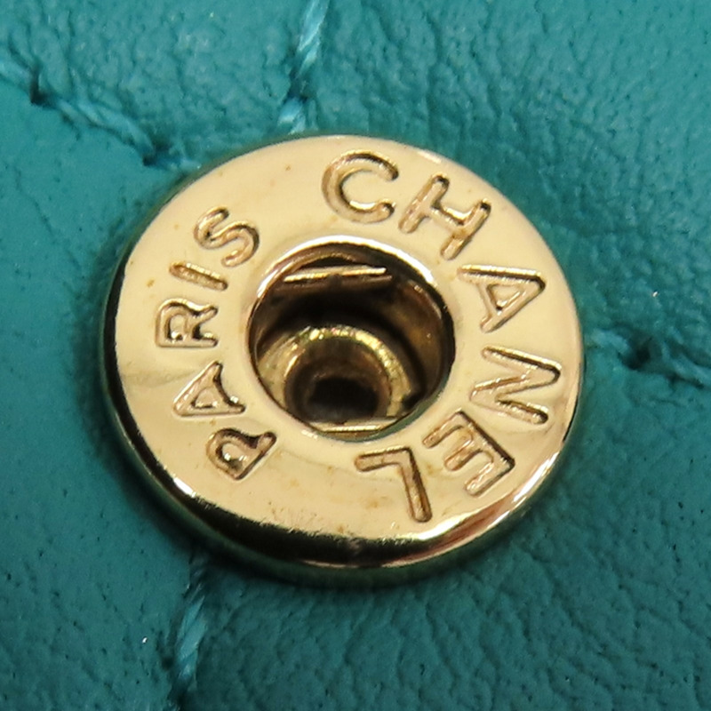 綠色羊皮 BOY 名片夾【CHANEL 香奈兒】 A80603-16