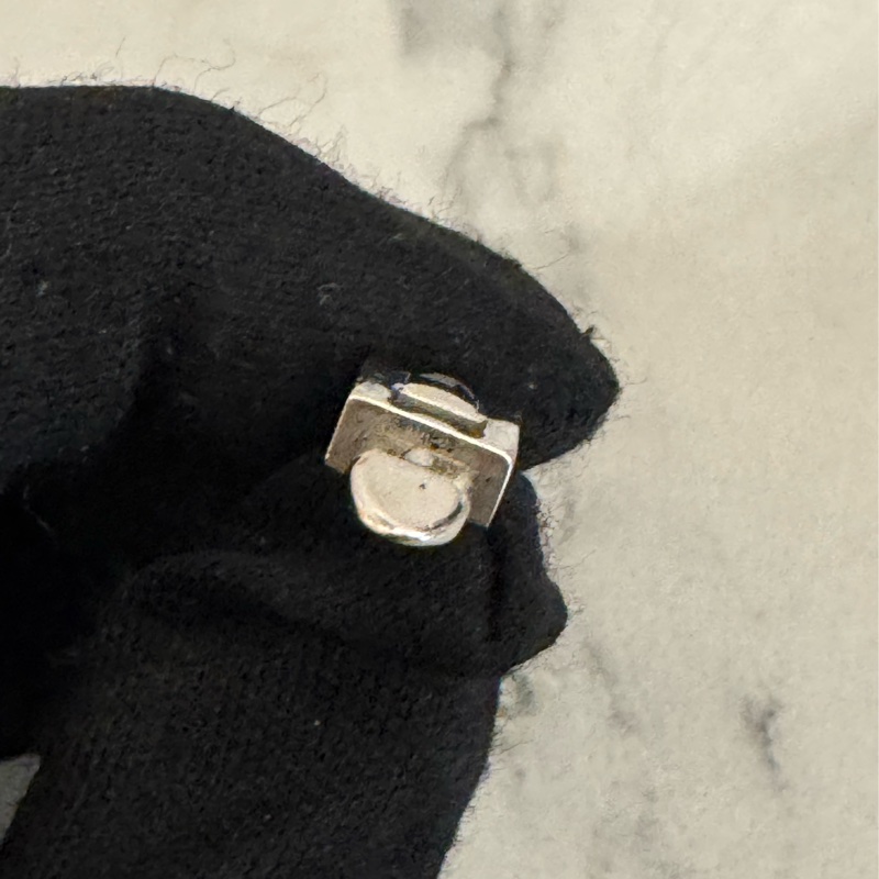 chanel黑色鑲鑽銀錶帶首映表-22