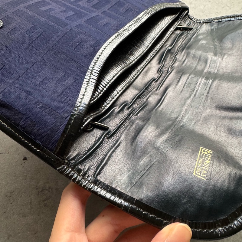 Fendi Zucchino 藍色帆布拼真皮手拿包 斜背包-23