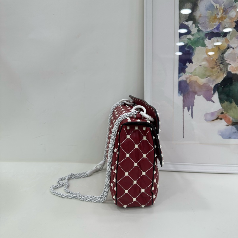 VALENTINO/華倫天奴 Rockstud Spike 紅色白色磨砂扣 皮革鉚釘裝飾手袋鏈條包 尺寸：23*6.5*15cm-4