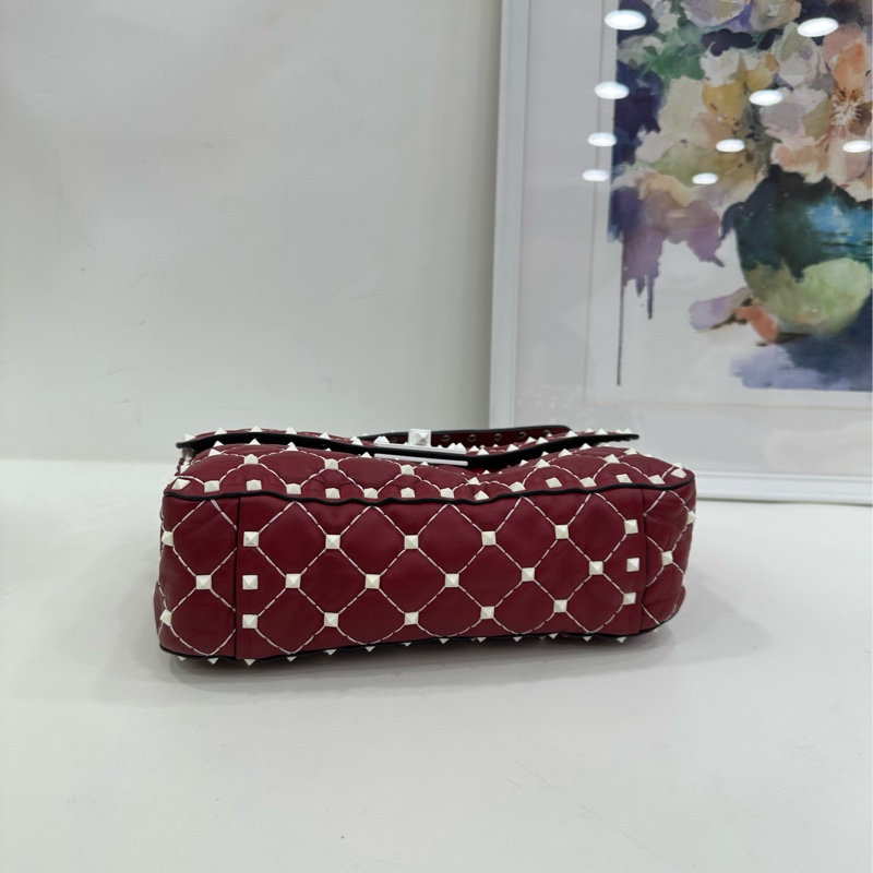 VALENTINO/華倫天奴 Rockstud Spike 紅色白色磨砂扣 皮革鉚釘裝飾手袋鏈條包 尺寸：23*6.5*15cm-6